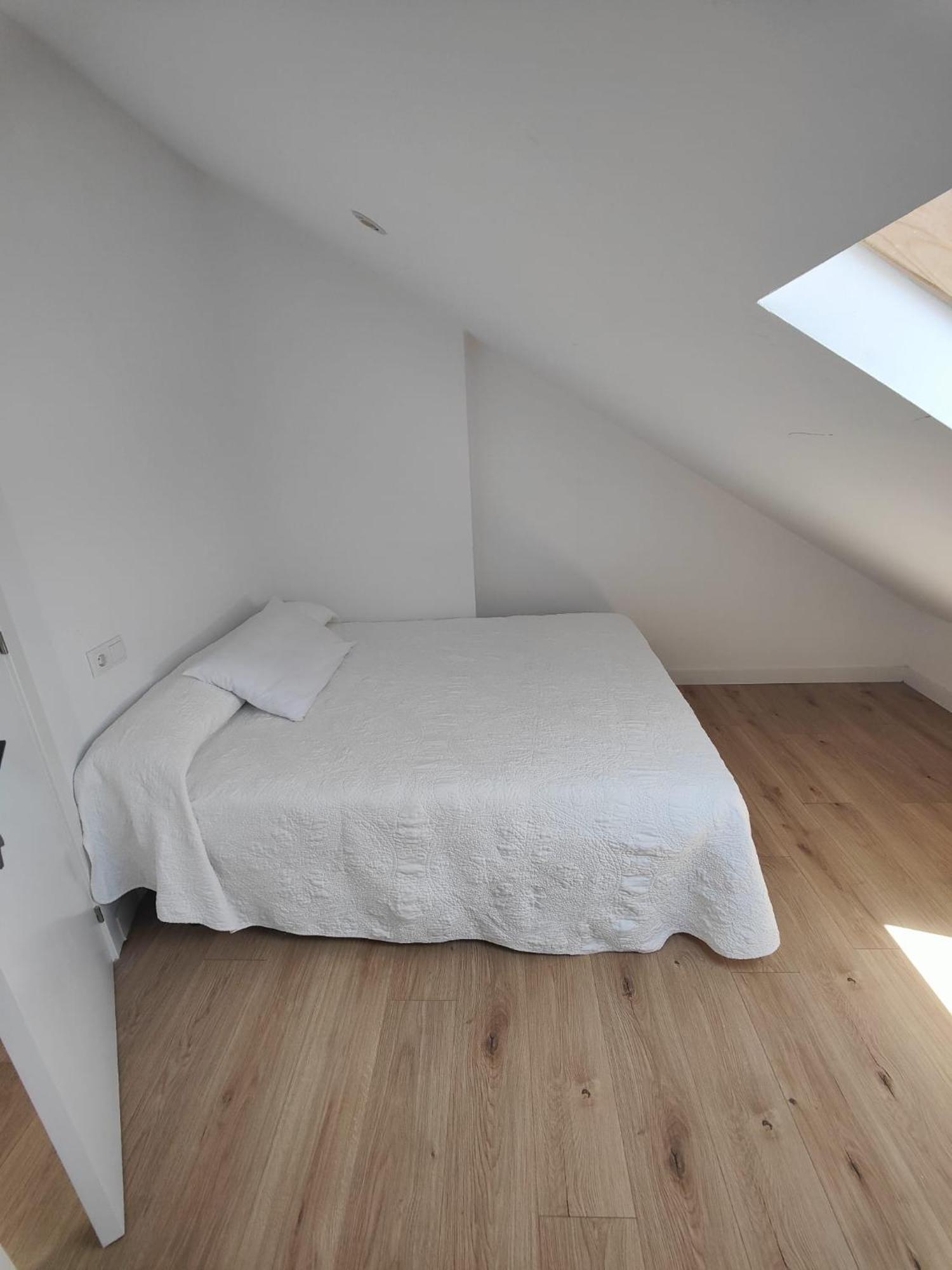 Chalet Con Wifi , Ps4 , Garaje, 5 Dormitorios, 3 Banos, Santiago De Compostela Zewnętrze zdjęcie