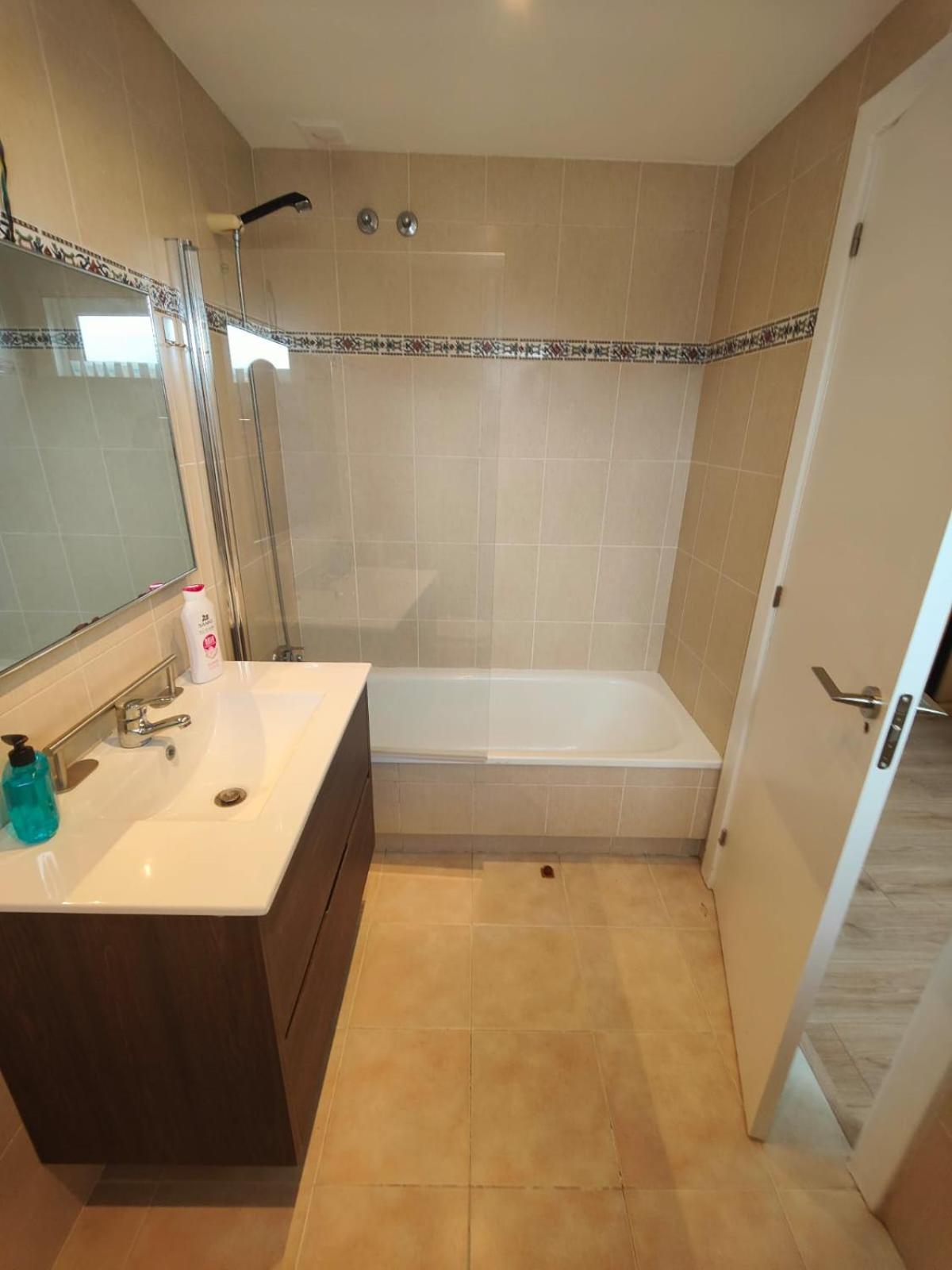 Chalet Con Wifi , Ps4 , Garaje, 5 Dormitorios, 3 Banos, Santiago De Compostela Zewnętrze zdjęcie