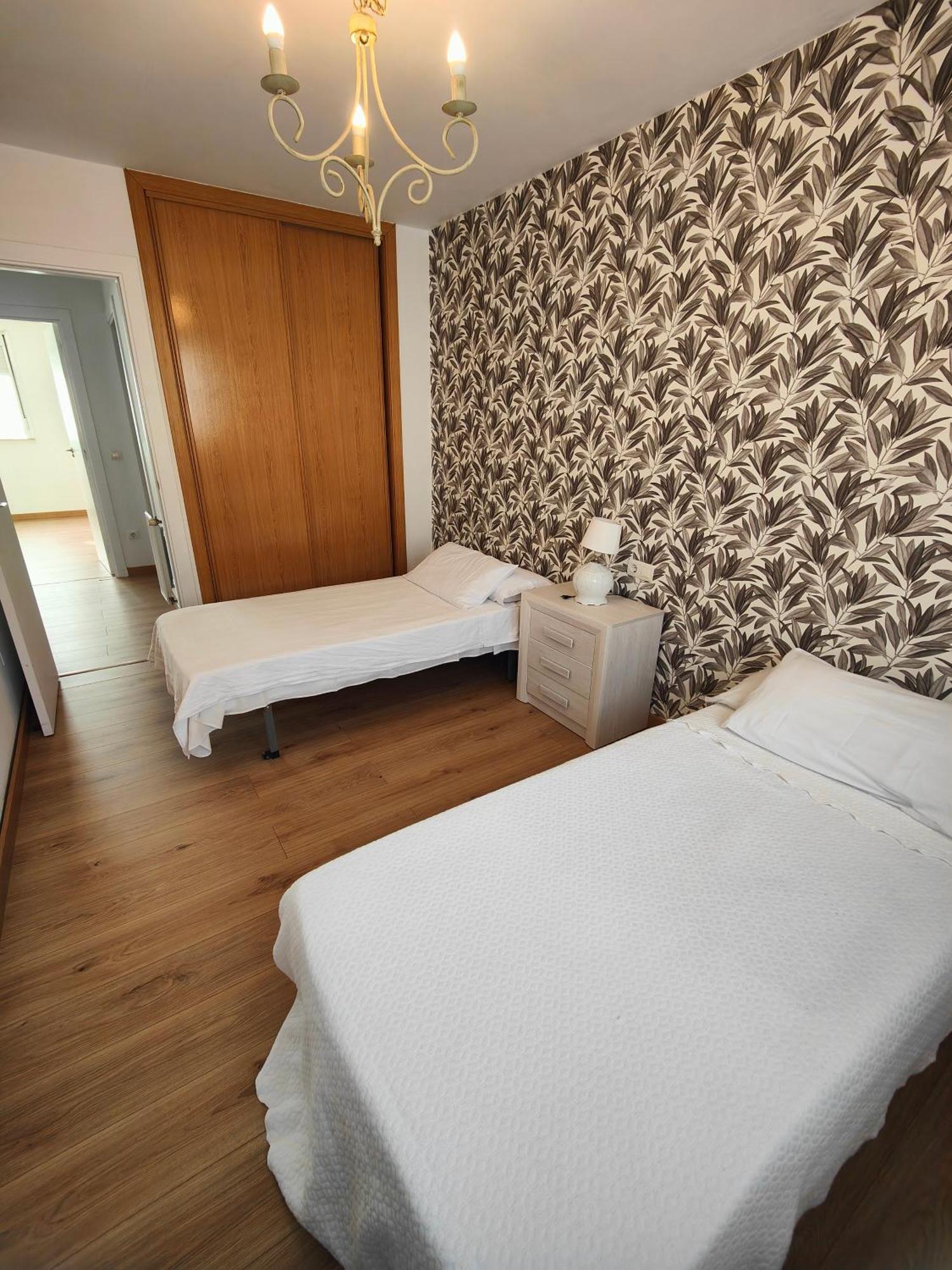 Chalet Con Wifi , Ps4 , Garaje, 5 Dormitorios, 3 Banos, Santiago De Compostela Zewnętrze zdjęcie